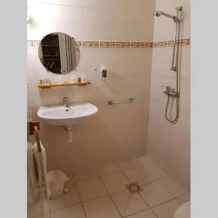 Val & Rom Jarnac-Champagne